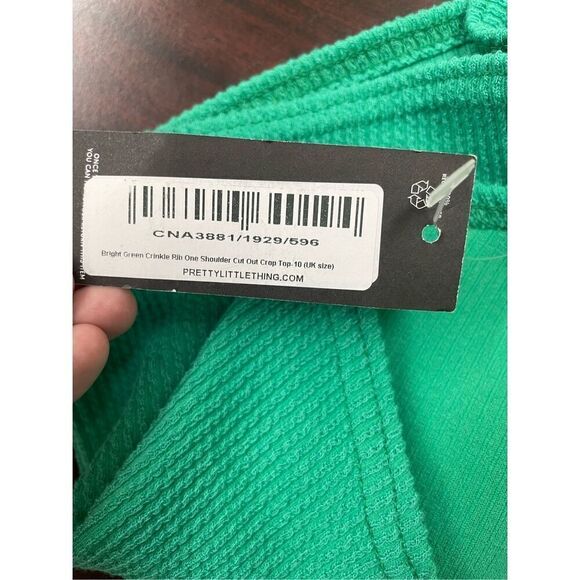 NWT Pretty Little Things Bright Green Crinkle Rib One Shoulder Cut Out Crop Top - Picture 7 of 8